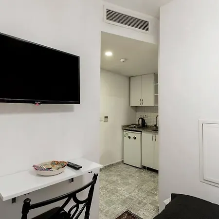 Cozy & Comfy Studio At Beyoglu - 3 * Istanbul
